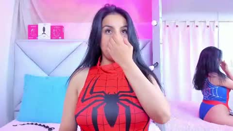 Snapshot of alejandra_lee19 chatting on 06.05.26 alejandra_lee19 online show from 06.05.26