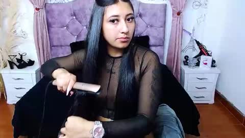 ALEJANDRA online show from 10.24.25