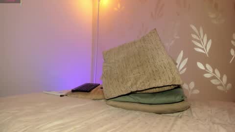 alejandra Independent model online show from 02.25.26