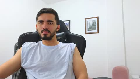 Snapshot of alejandroo_7 chatting on 12.31.24 alejandroo_7 online show from 12.31.24