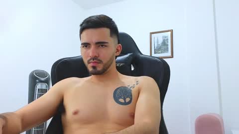 Snapshot of alejandroo_7 chatting on 01.02.25 alejandroo_7 online show from 01.02.25
