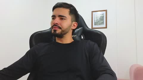 Snapshot of alejandroo_7 chatting on 01.14.25 alejandroo_7 online show from 01.14.25