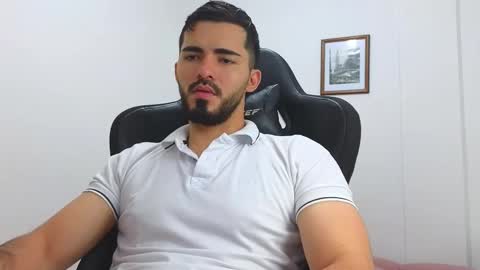 Snapshot of alejandroo_7 chatting on 02.20.25 alejandroo_7 online show from 02.20.25