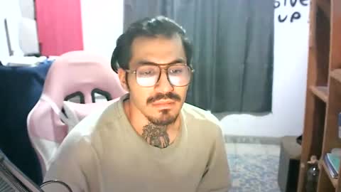Snapshot of alejandropppzz chatting on 03.03.25 alejandropppzz online show from 03.03.25