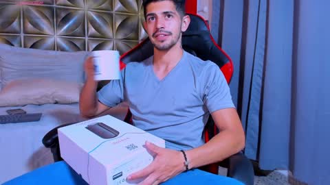 Alejo  online show from 02.05.25