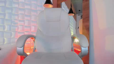 Alejo  online show from 10.20.25