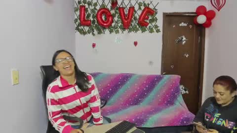 zoe and Kataleya online show from 03.05.25