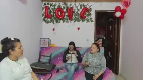 zoe and Kataleya online show from 03.08.25