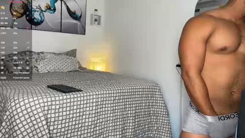 Snapshot of alejo_gero1712 chatting on 10.18.25 Alejo online show from 10.18.25