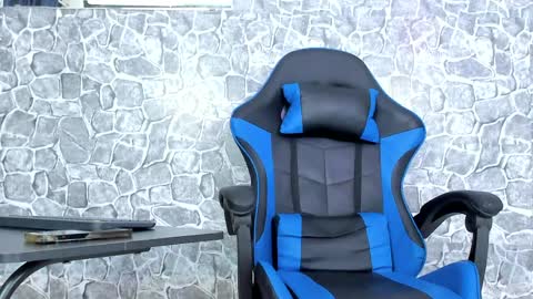 alejo peverell online show from 04.12.26