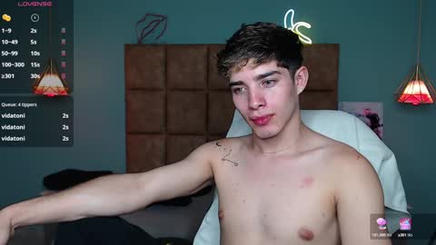 ALejoo Saenz online show from 12.03.24