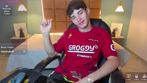 ALejoo Saenz online show from 10.28.25