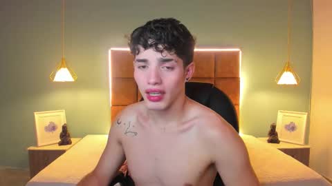 ALejoo Saenz online show from 12.17.25