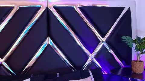 Alek online show from 10.04.25