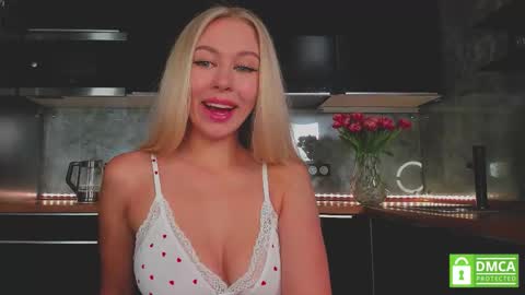 Snapshot of aleksa_cutie chatting on 02.15.26 Next stream - 2 dec - online show from 02.15.26