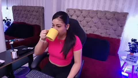 Snapshot of aleksa_way chatting on 05.13.26 Aleksa online show from 05.13.26