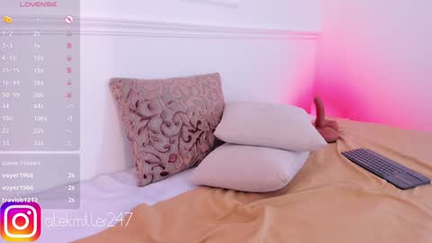 Aleksandra  online show from 12.17.24