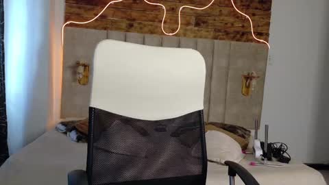 Snapshot of alektra_bryce chatting on 09.09.25 alektra_bryce online show from 09.09.25