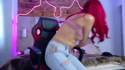 Snapshot of alektra_bryce chatting on 09.26.25 alektra_bryce online show from 09.26.25