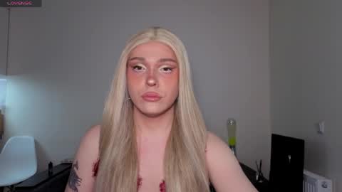 ALENA  INDEPENDENT MODEL online show from 04.06.26