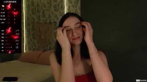 Snapshot of alena_navi chatting on 02.14.25 Alena online show from 02.14.25