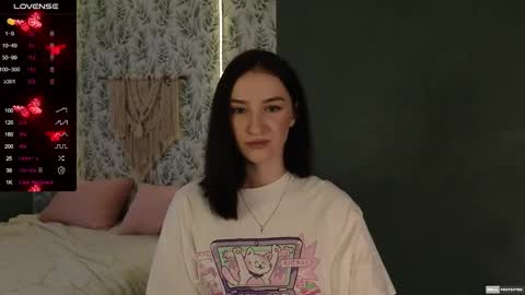 Snapshot of alena_navi chatting on 02.20.25 Alena online show from 02.20.25