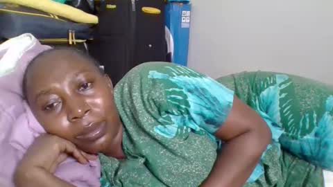 Snapshot of alesha_ chatting on 09.25.25 Noreen Kennth and Emilly online show from 09.25.25