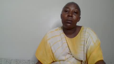 Snapshot of alesha_ chatting on 11.22.25 Noreen Kennth and Emilly online show from 11.22.25