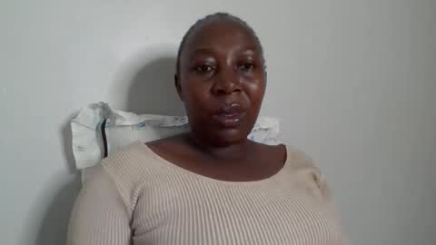 Snapshot of alesha_ chatting on 11.25.25 Noreen Kennth and Emilly online show from 11.25.25