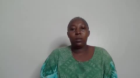 Snapshot of alesha_ chatting on 12.01.25 Noreen Kennth and Emilly online show from 12.01.25