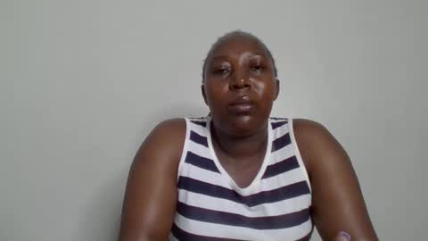 Snapshot of alesha_ chatting on 12.02.25 Noreen Kennth and Emilly online show from 12.02.25