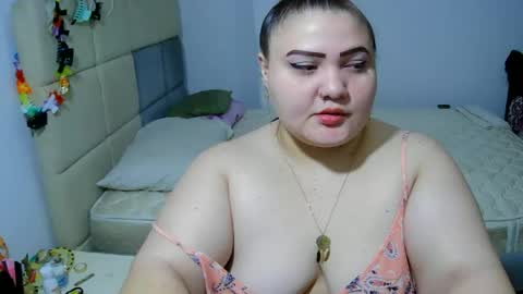 Snapshot of alesia_jones01 chatting on 06.20.26 Alesia jones01 online show from 06.20.26