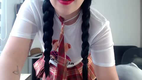 Snapshot of aleska_bell69 chatting on 10.22.25 Aleska online show from 10.22.25