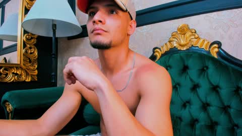 Alessandro King online show from 01.12.25