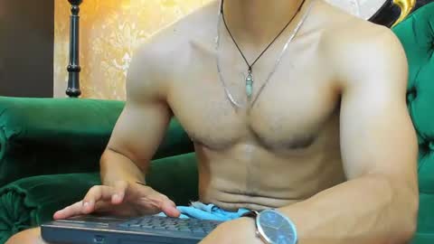 Alessandro King online show from 08.04.26