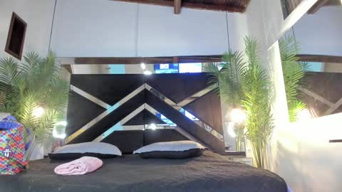 Alessa  online show from 01.30.25