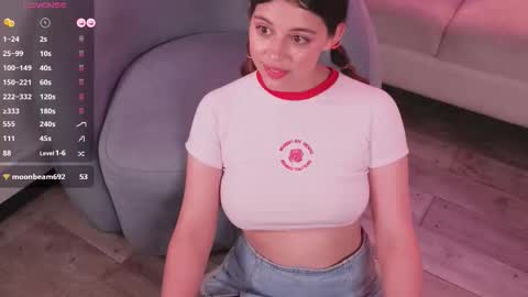 Snapshot of alessabunny__ chatting on 02.13.26 Alessa online show from 02.13.26