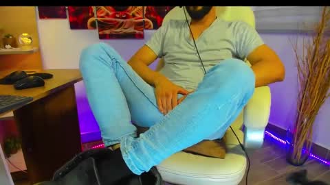 ALESSANDRO  WYE online show from 01.12.25