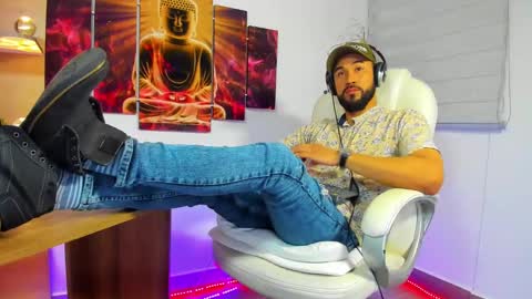 ALESSANDRO  WYE online show from 01.18.25