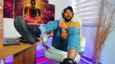 ALESSANDRO  WYE online show from 01.19.25