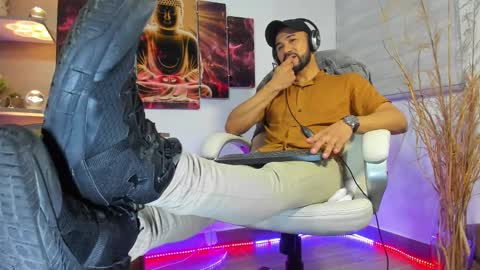 ALESSANDRO  WYE online show from 02.02.25