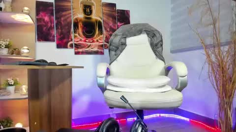 ALESSANDRO  WYE online show from 02.03.25