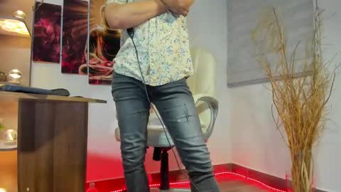 ALESSANDRO  WYE online show from 02.13.25