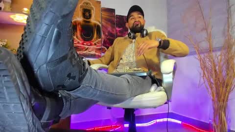 ALESSANDRO  WYE online show from 02.14.25