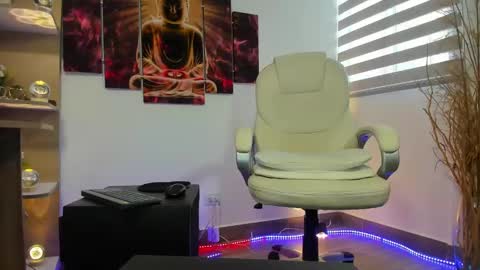 ALESSANDRO  WYE online show from 03.03.25