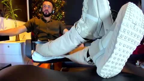 ALESSANDRO  WYE online show from 02.03.26