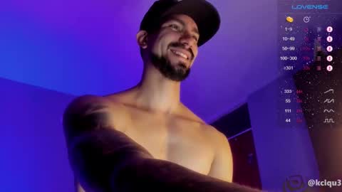 Kciqu3  Independent model online show from 03.11.25