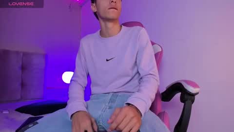 Alessandro Dybala online show from 12.21.24