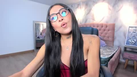 Alessia  online show from 05.17.26