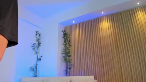 Alessia  Everyday From 0530 to 1430 Col Time online show from 10.08.25